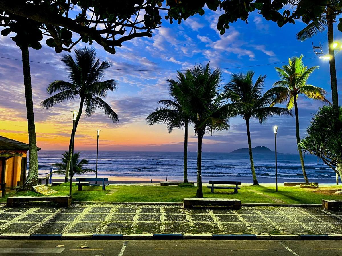 Frente Pro Mar - B - Do Tombo - Beachfront Apartamento Guarujá